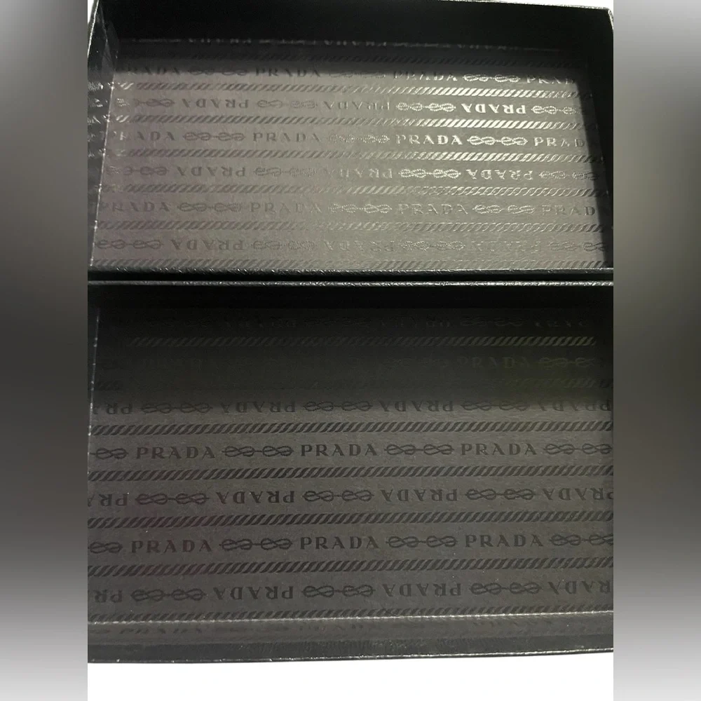 RARE Edition Prada Saffiano Metal Leather Continental Wallet w/ COA & Boxing - Picture 4 of 16